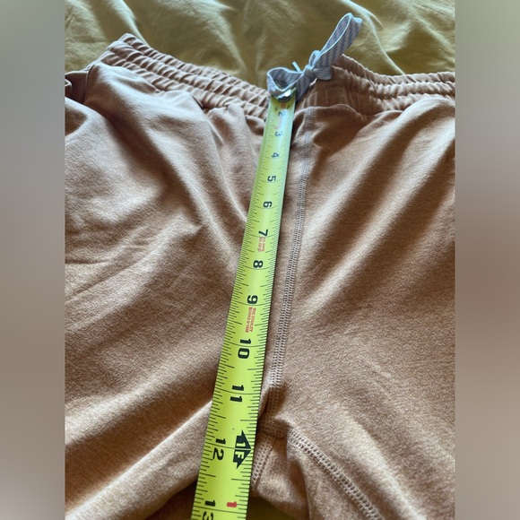 Vuori Women’s Performance DreamKnit Joggers in Flax Heather (Yellow) Sz Large - Picture 9 of 11